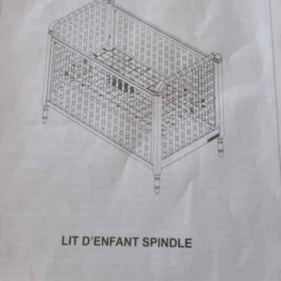 Pottery Barn Elsie Spindle Convertible Crib - Picture 2 of 3